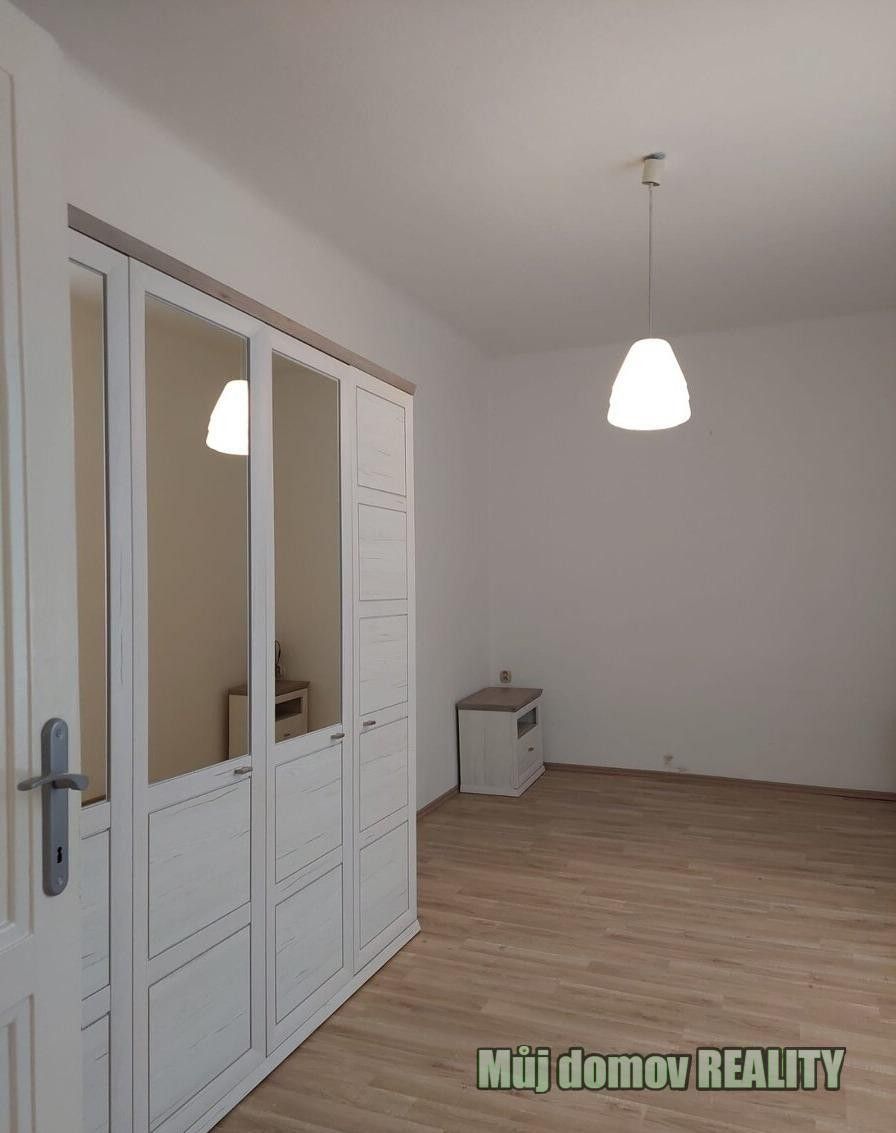 Pronájem byt 2+1 - Žerotínova, Praha, 70 m²