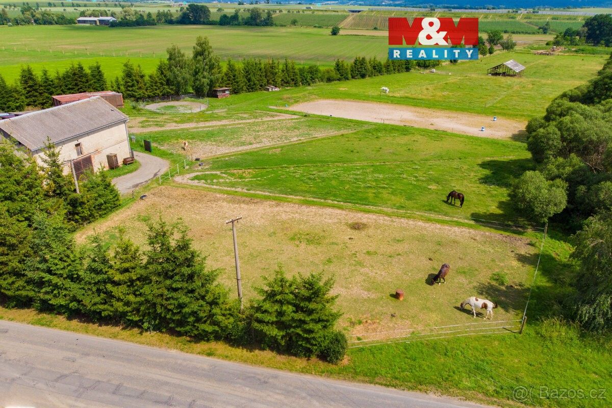 Prodej pozemek - Veselíčko u Lipníka nad Bečvou, 751 25, 784 m²