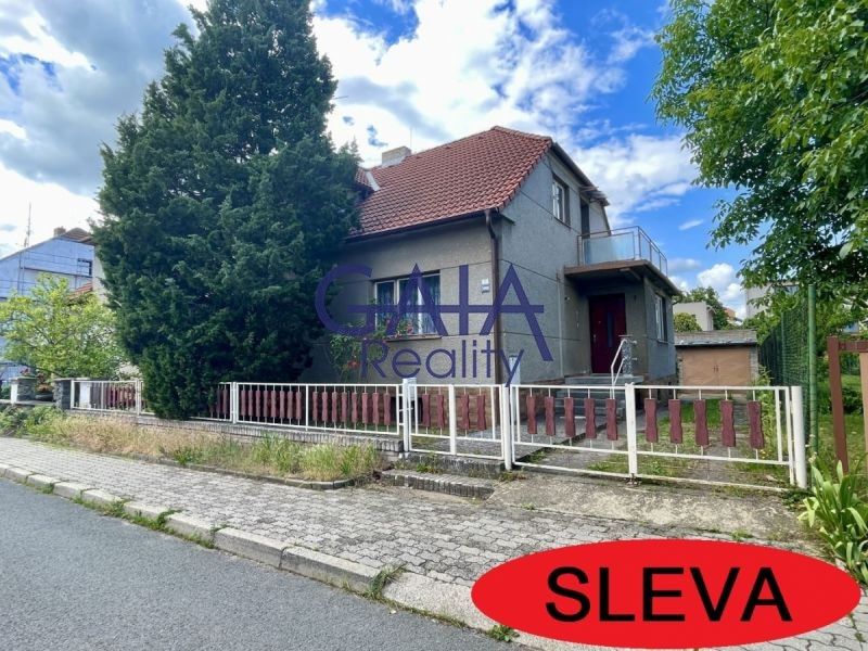 Prodej rodinný dům - 12. dubna, Hodonín, 224 m²