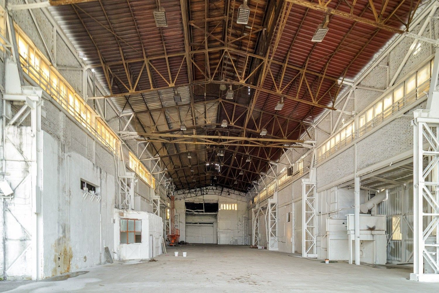 Sklad · 1 500 m² · Mníšek pod Brdy, okres Praha-západ, Středočeský kraj - 3
