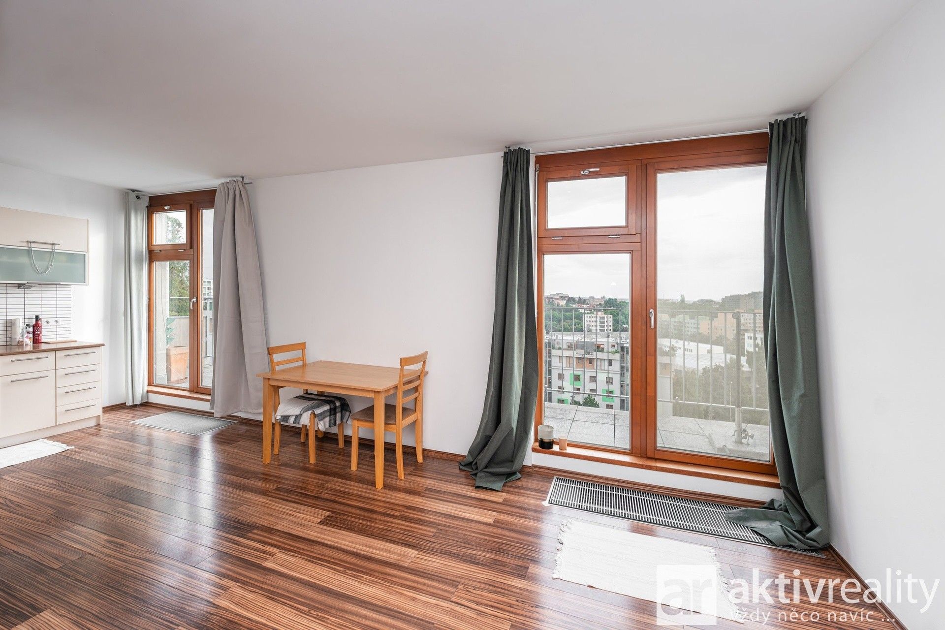 1+kk, Pod lipami, Praha, 32 m²