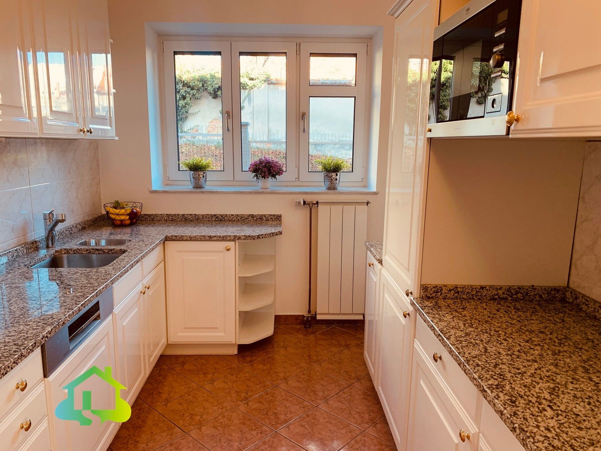 Pronájem byt 4+1 - Farní, Praha, 100 m²