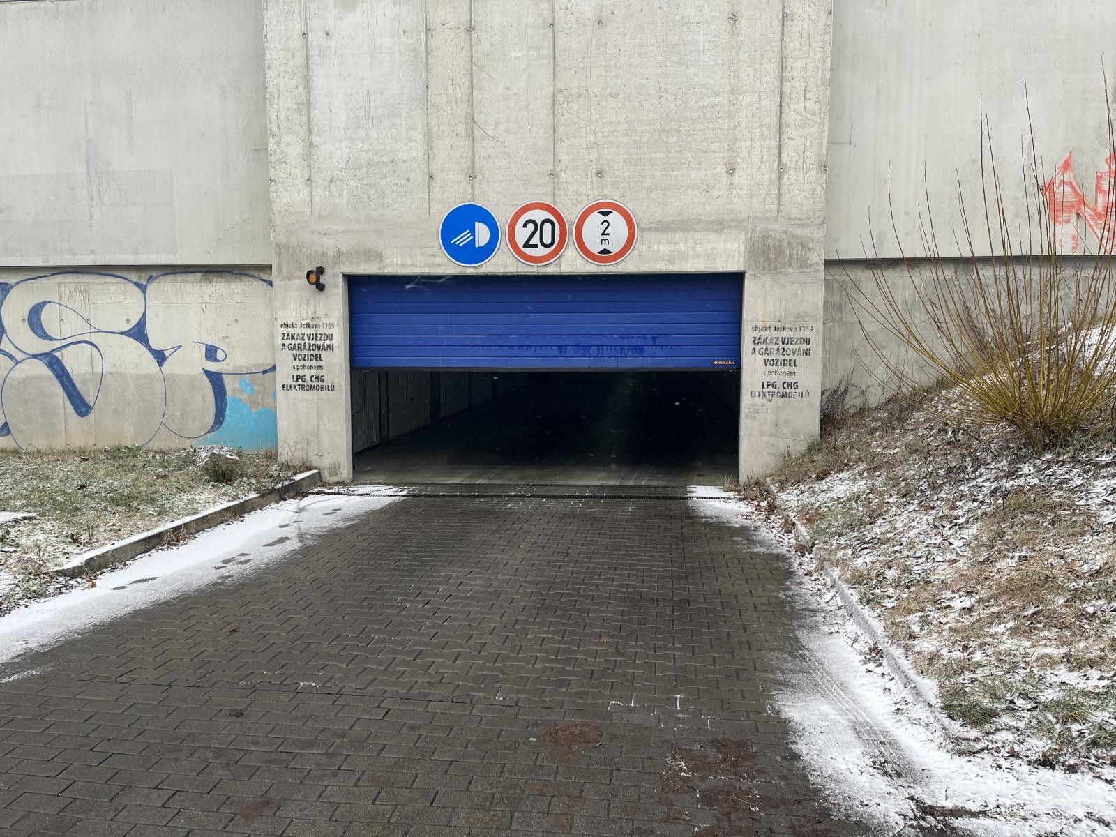 Pronájem garáž - Ježkova, Liberec, 15 m²