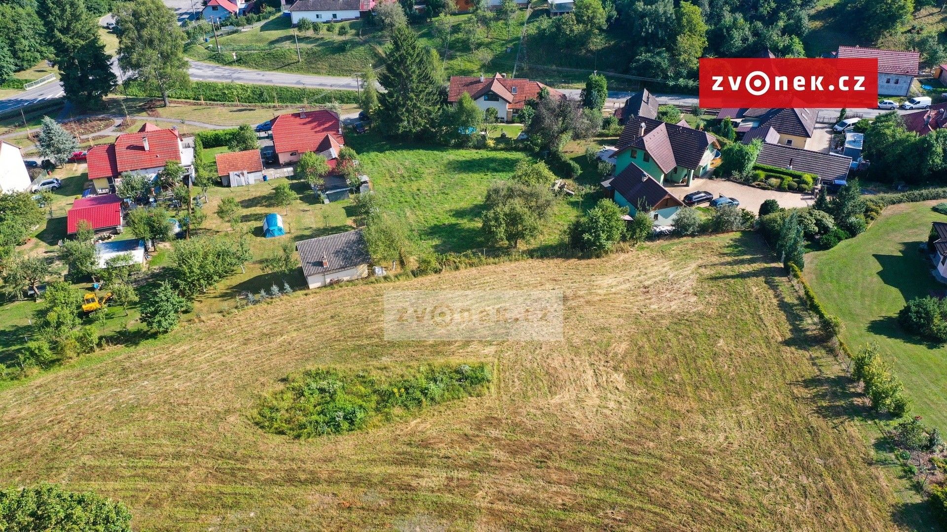 Pozemky pro bydlení, Březůvky - 1