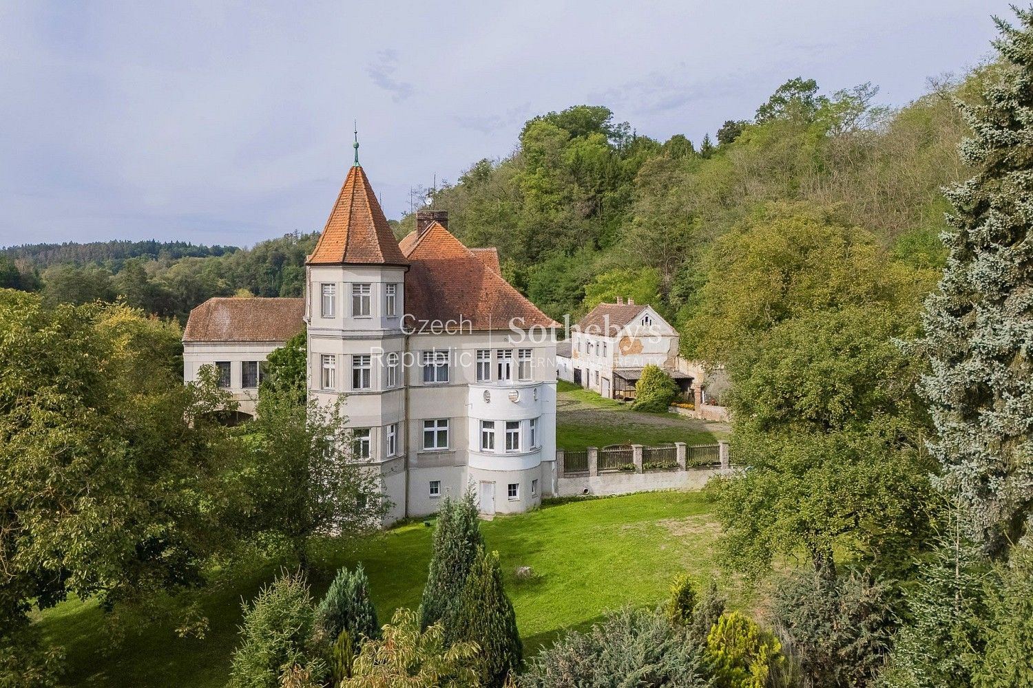 Rodinný dům · 350 m² · Dolany, okres Plzeň-sever - 3
