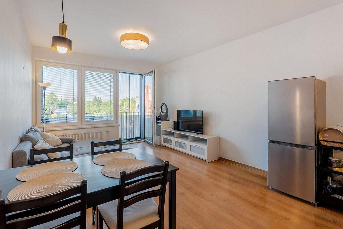 Byt 2+kk · 49 m² · Praha - Hloubětín, okres Praha 14, Hlavní město Praha - 3