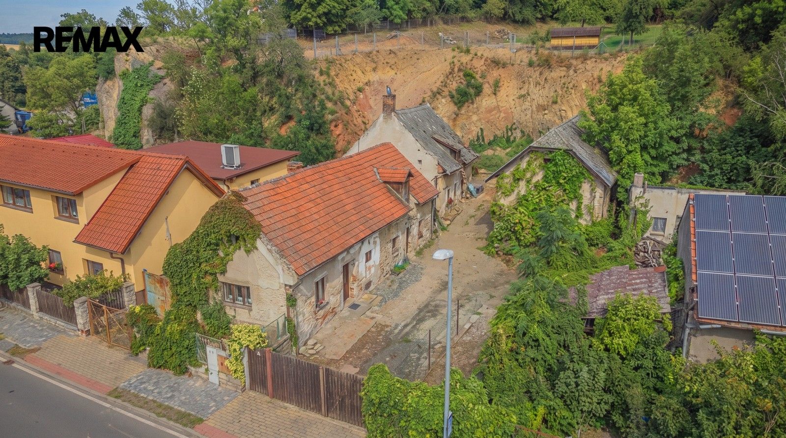 Prodej pozemek pro bydlení - 5. května 51, Úvaly, 2 294 m² - 2