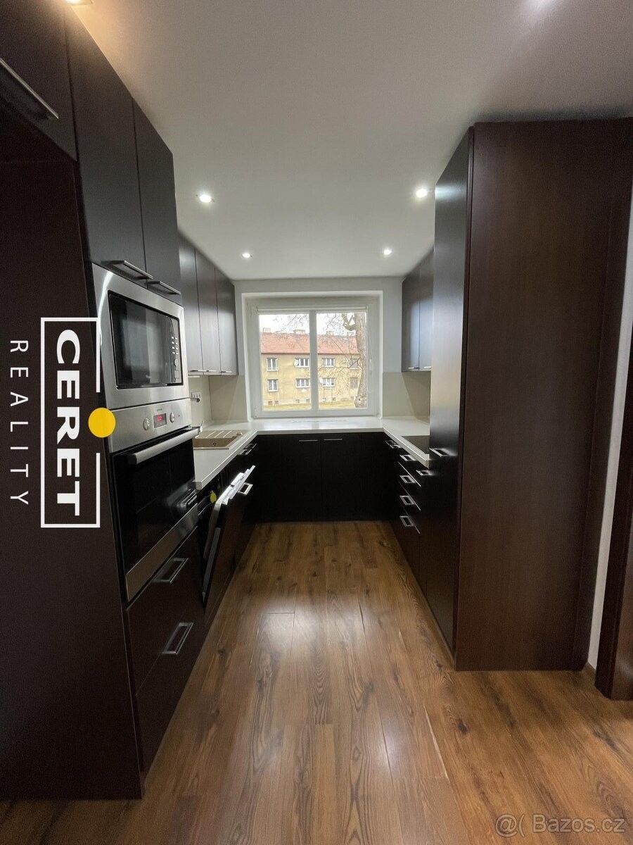 Pronájem byt - Staňkovice u Žatce, 439 49