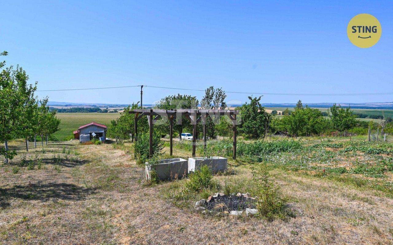 Zahrada · 454 m² · Kunovice - 4