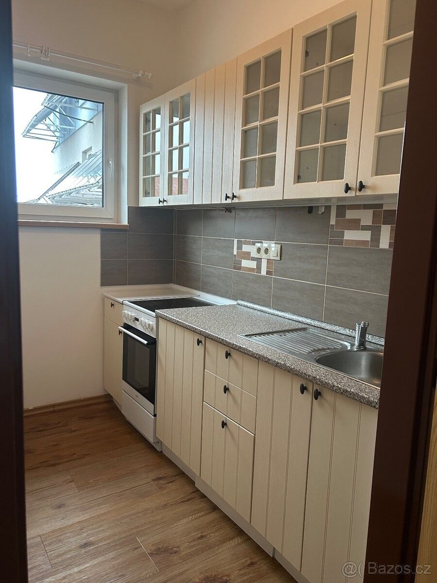 Pronájem byt - Heřmanův Městec, 538 03