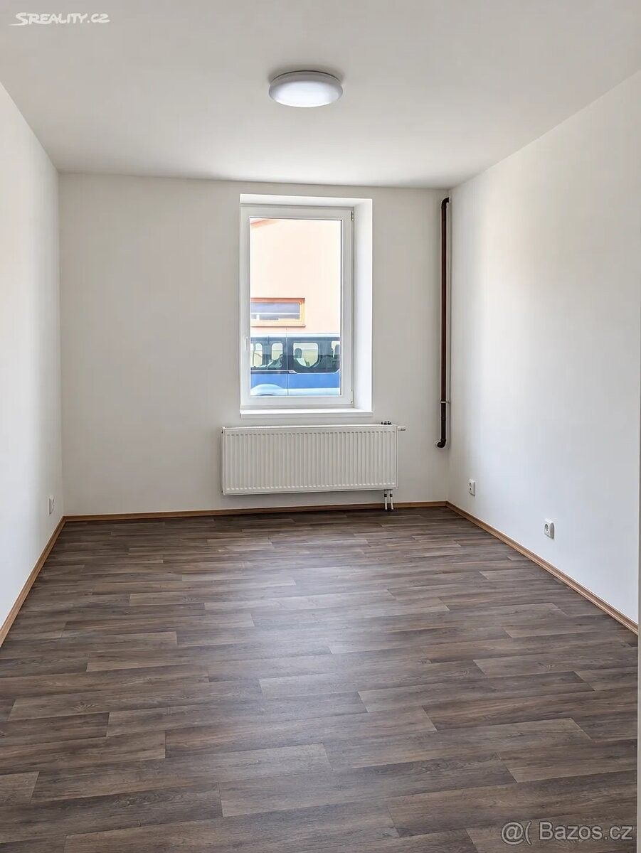 Pronájem byt - Bystřice pod Hostýnem, 768 61 - 1