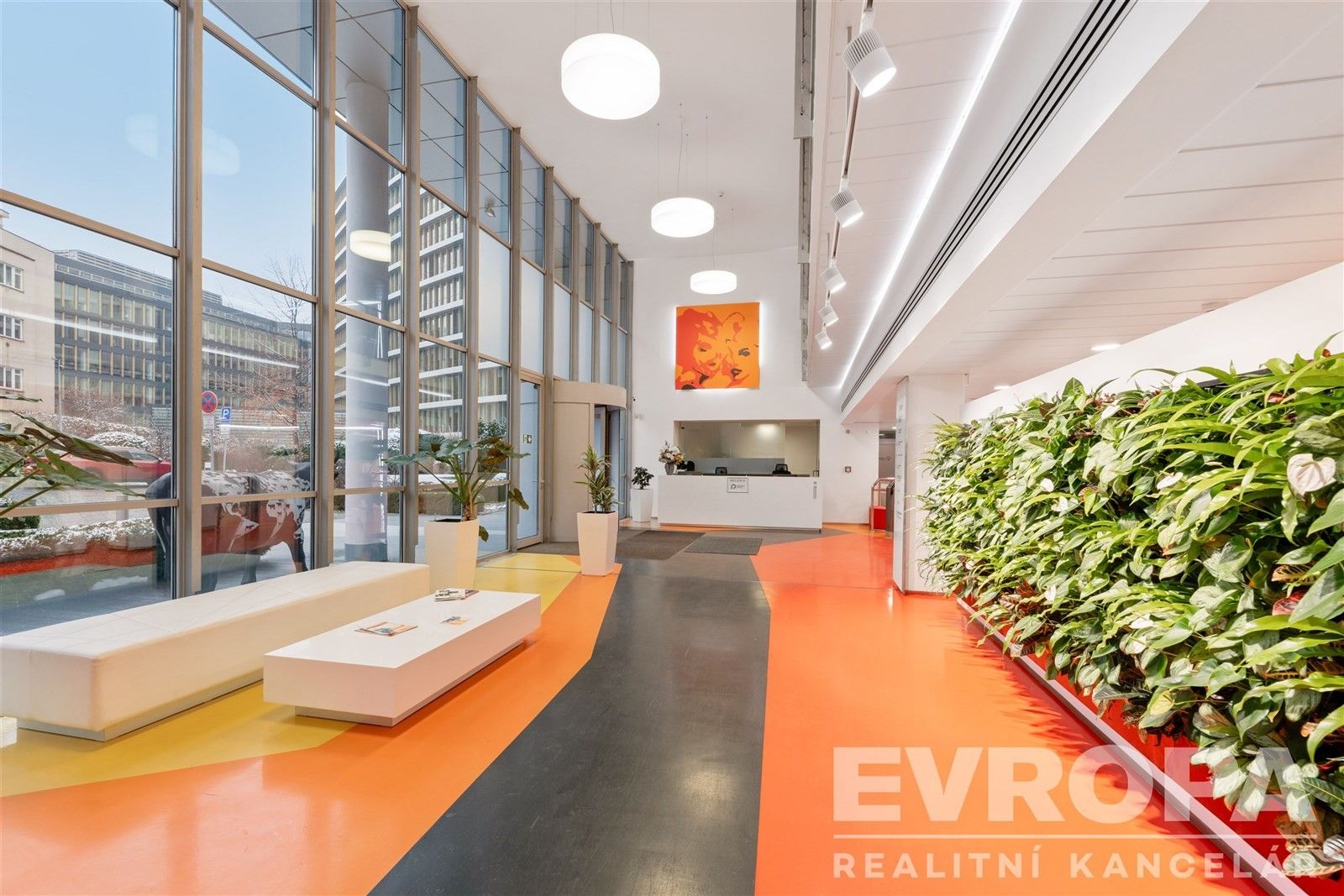 Pronájem kancelář - Doudlebská 1699, Praha, 883 m²