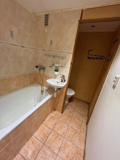 Pronájem byt - Chodov u Karlových Var, 357 35 - 5