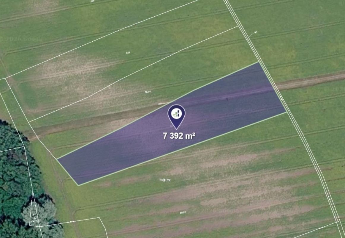 Pozemek pro bydlení, 3 696 m²