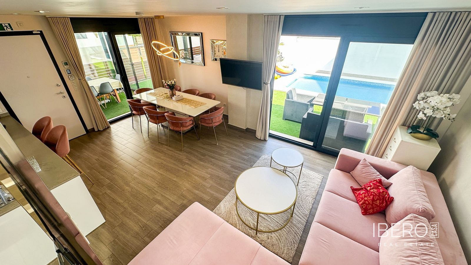 Prodej rodinný dům - Torrevieja, Španělsko, 250 m² - 5