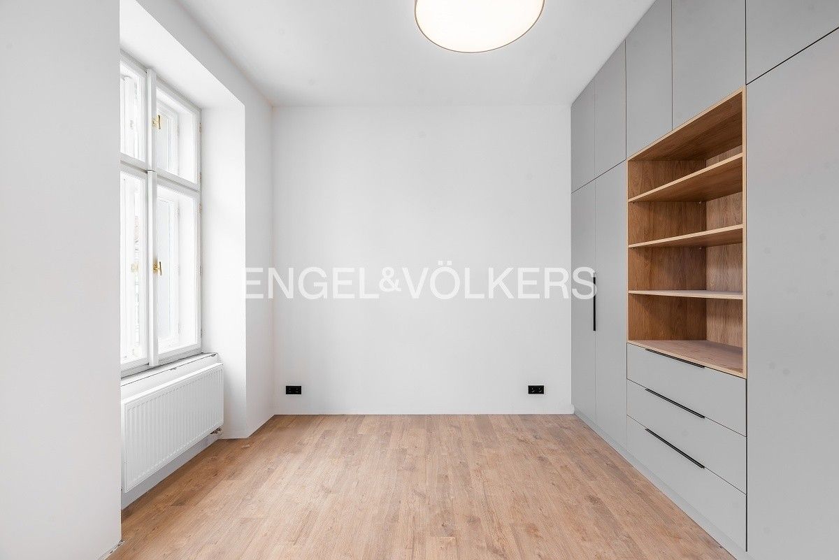Pronájem byt 3+kk - Kroftova 342, Praha Smíchov, 102 m² - 2