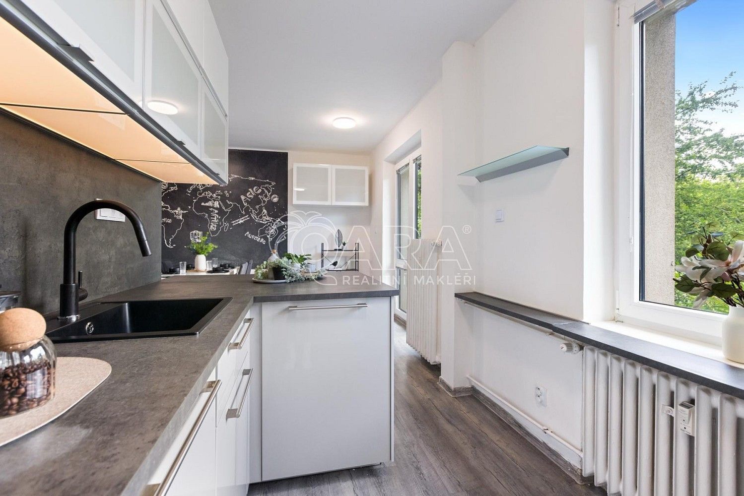 Prodej byt 2+1 - Elišky Přemyslovny, Praha 5 - Zbraslav, 88 m² - 5