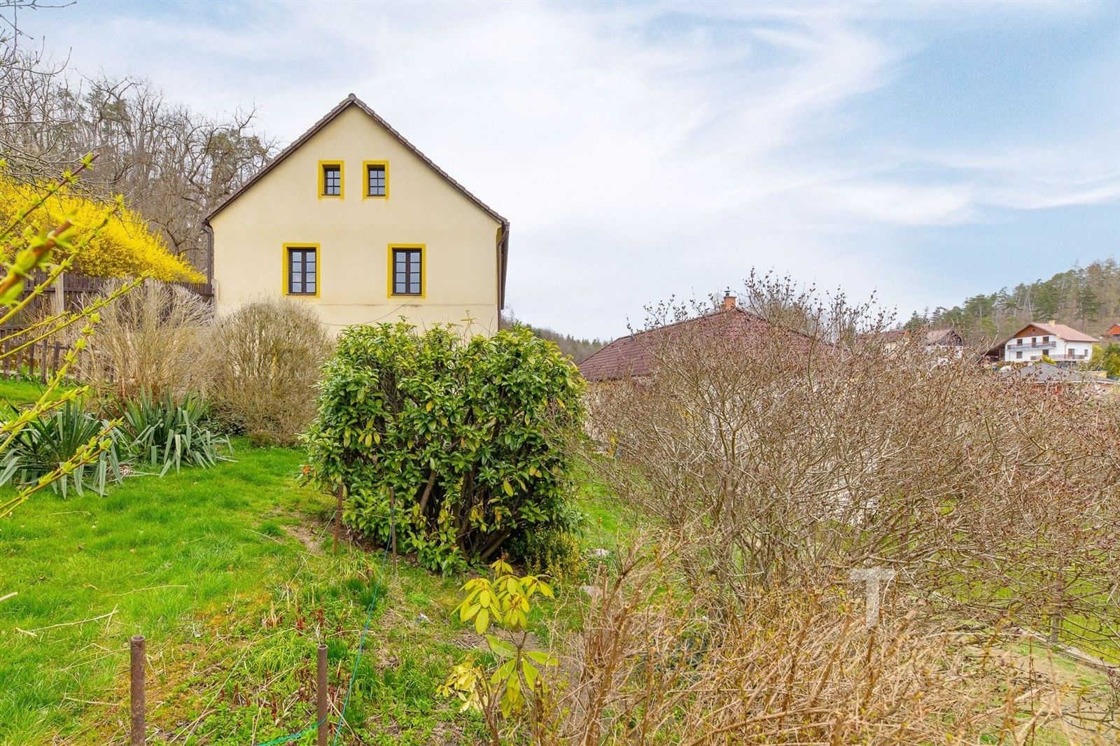 Rodinné domy, Benešovská, Nespeky, 258 m²