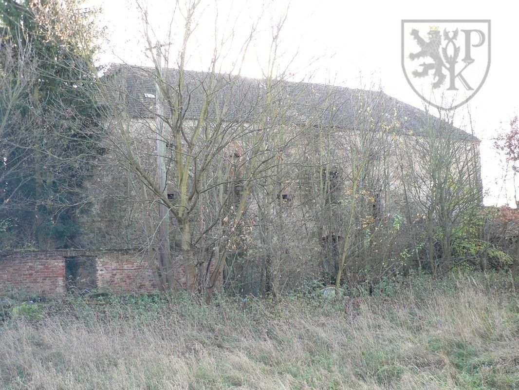 Památky · 4 000 m² · Tchořovice - 3