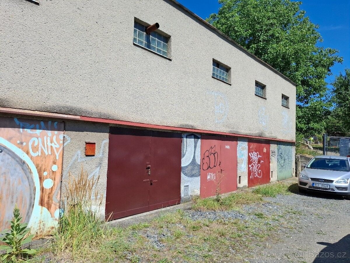 Garáže, Valašské Meziříčí, 757 01