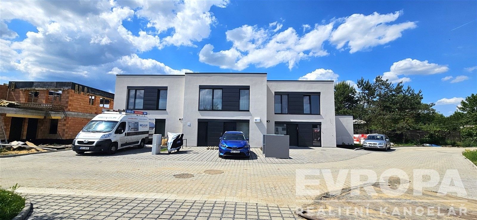 Prodej rodinný dům - Družstevní 974, Sezemice, 121 m²