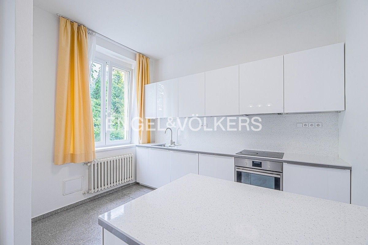 4+1, Pomezní 1386, Praha Libeň, 149 m² - 2