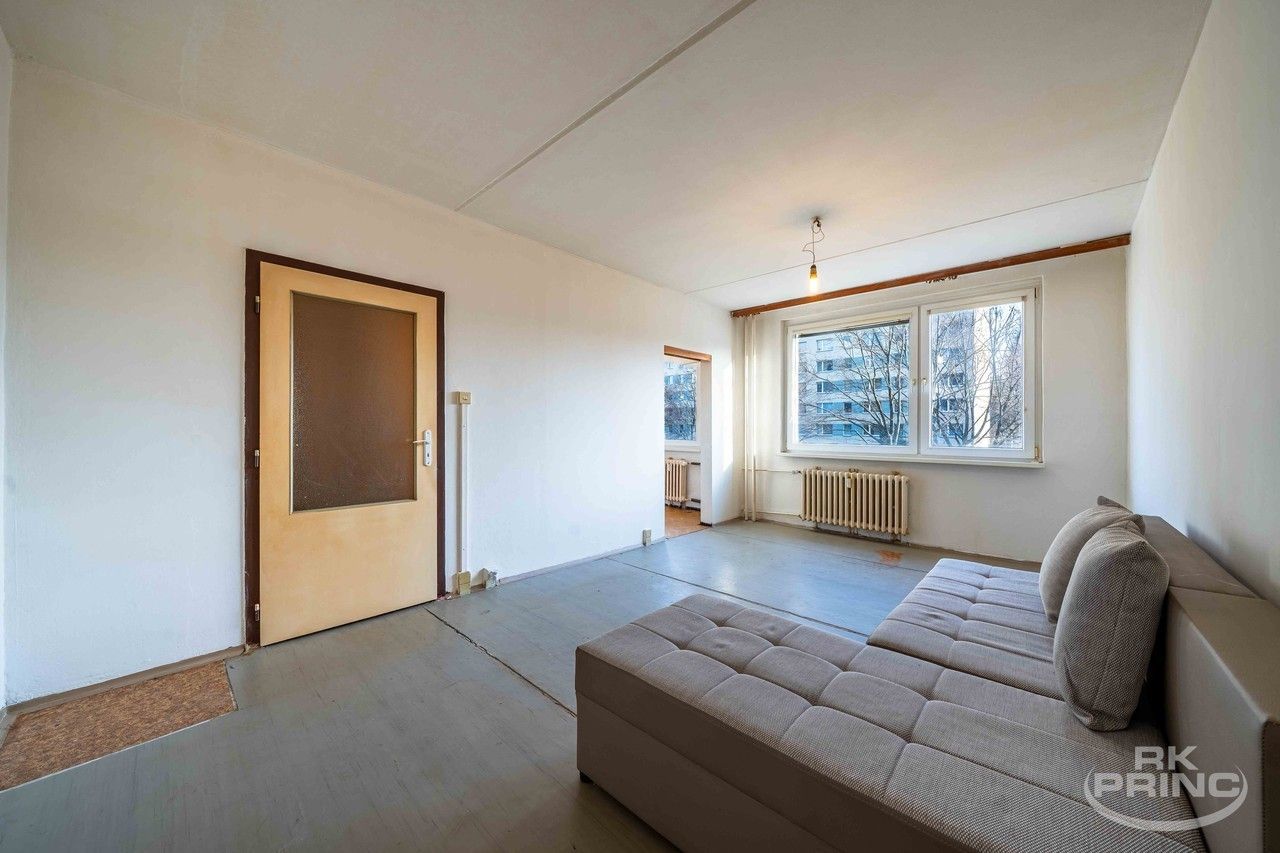 1+kk, Benkova, Praha