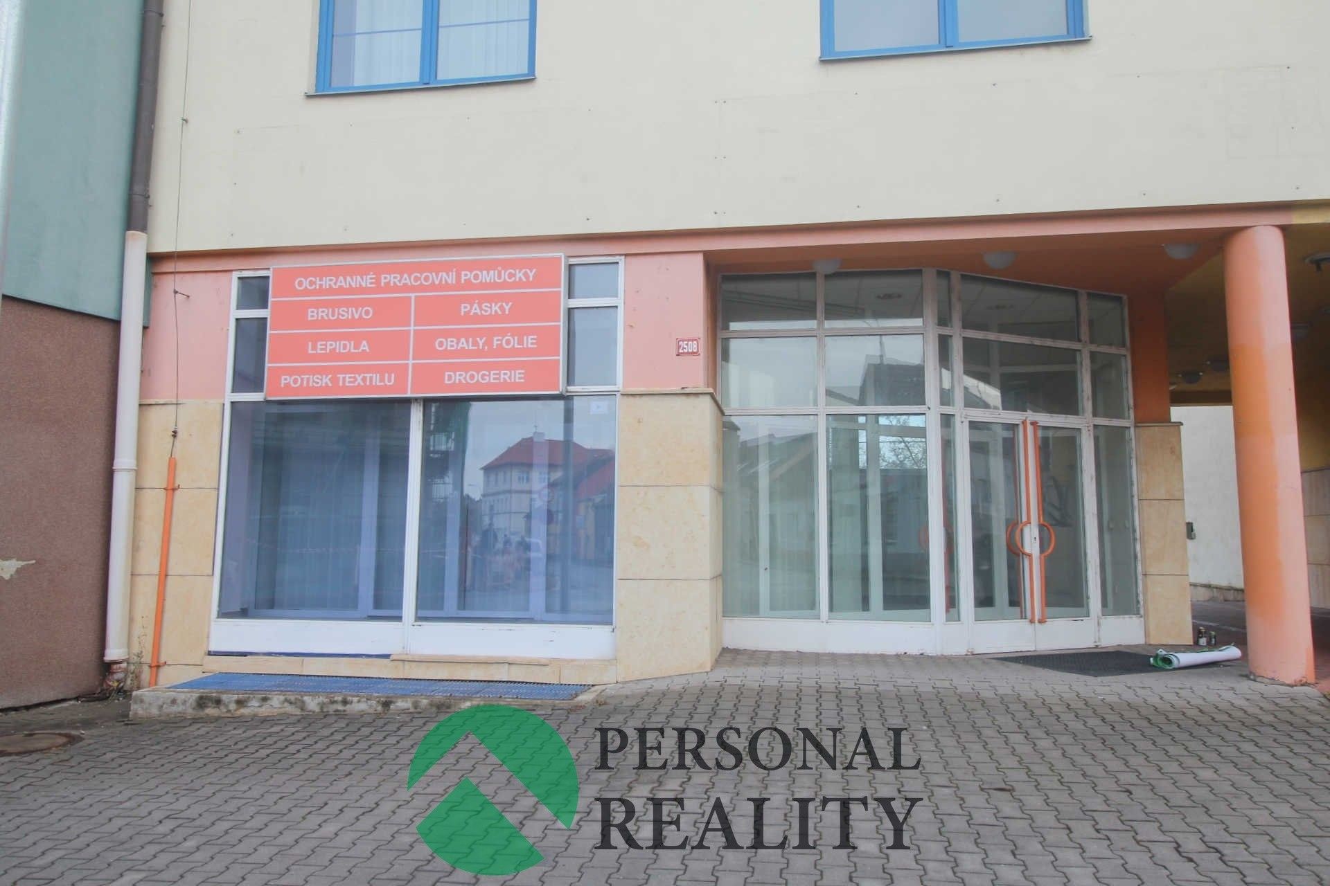 Pronájem kancelář - Ottova, Rakovník, 1 m²