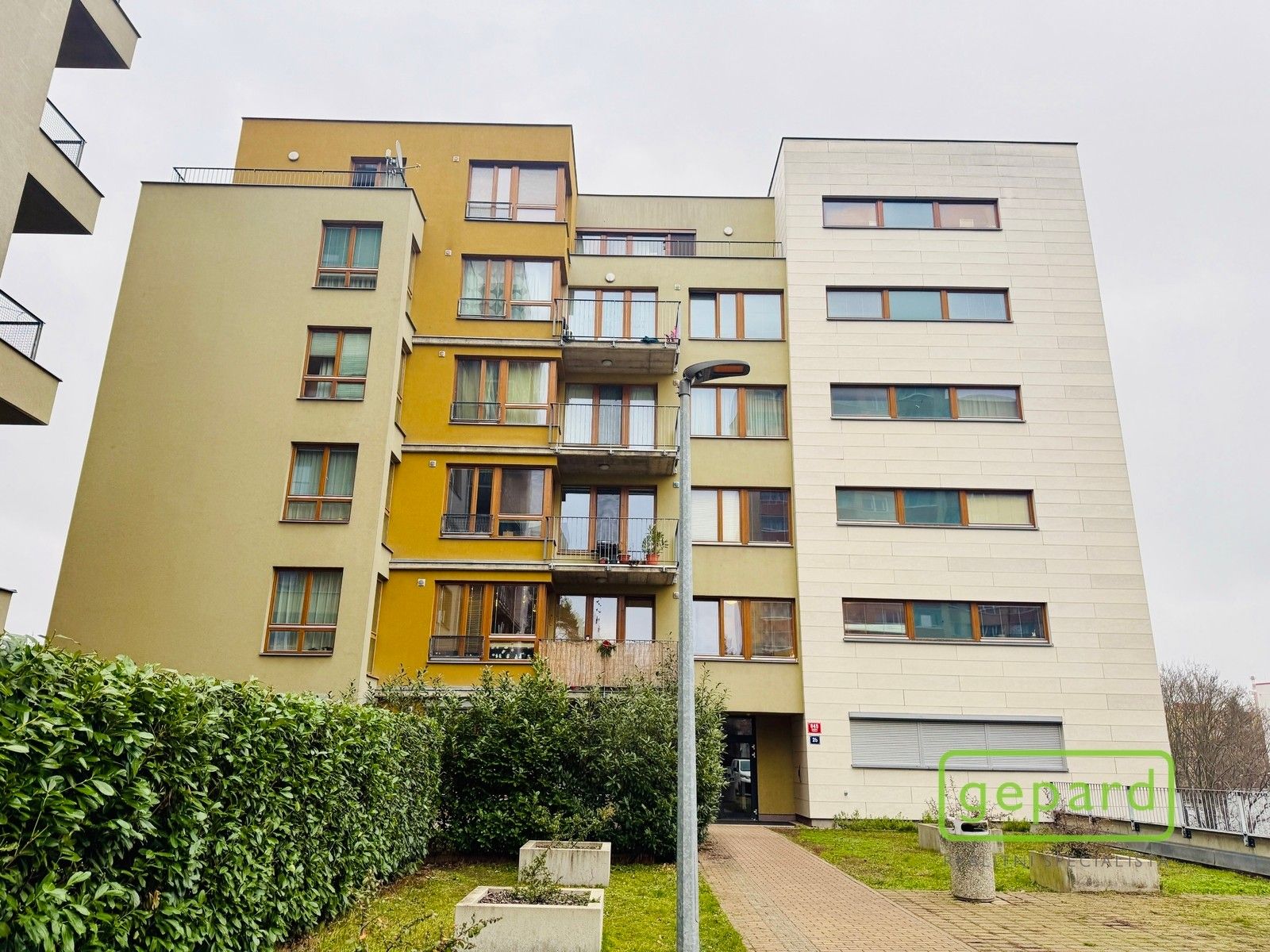 2+kk, K Červenému vrchu, Praha, 47 m²