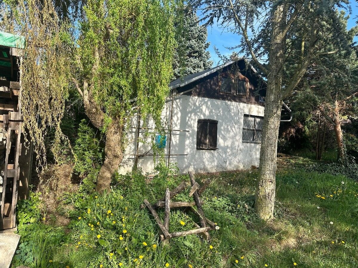 Zahrady, Praha, 160 00