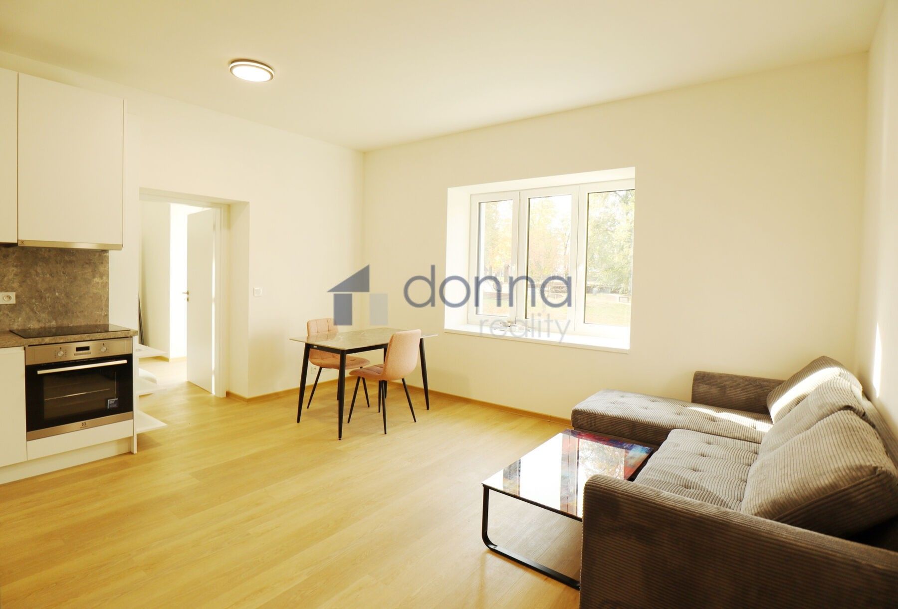 2+kk, K lipám, Praha Střížkov, 45 m² - 2