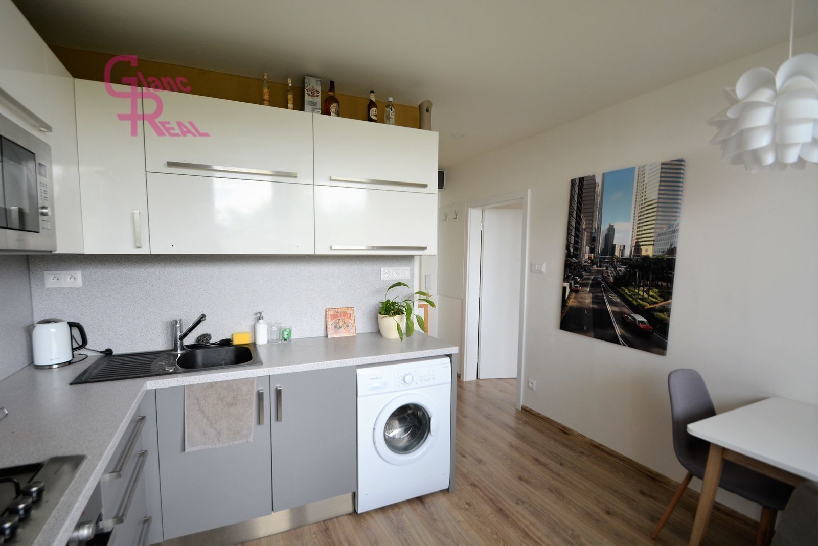 Pronájem byt 1+1 - Brněnská, Šlapanice, 33 m²