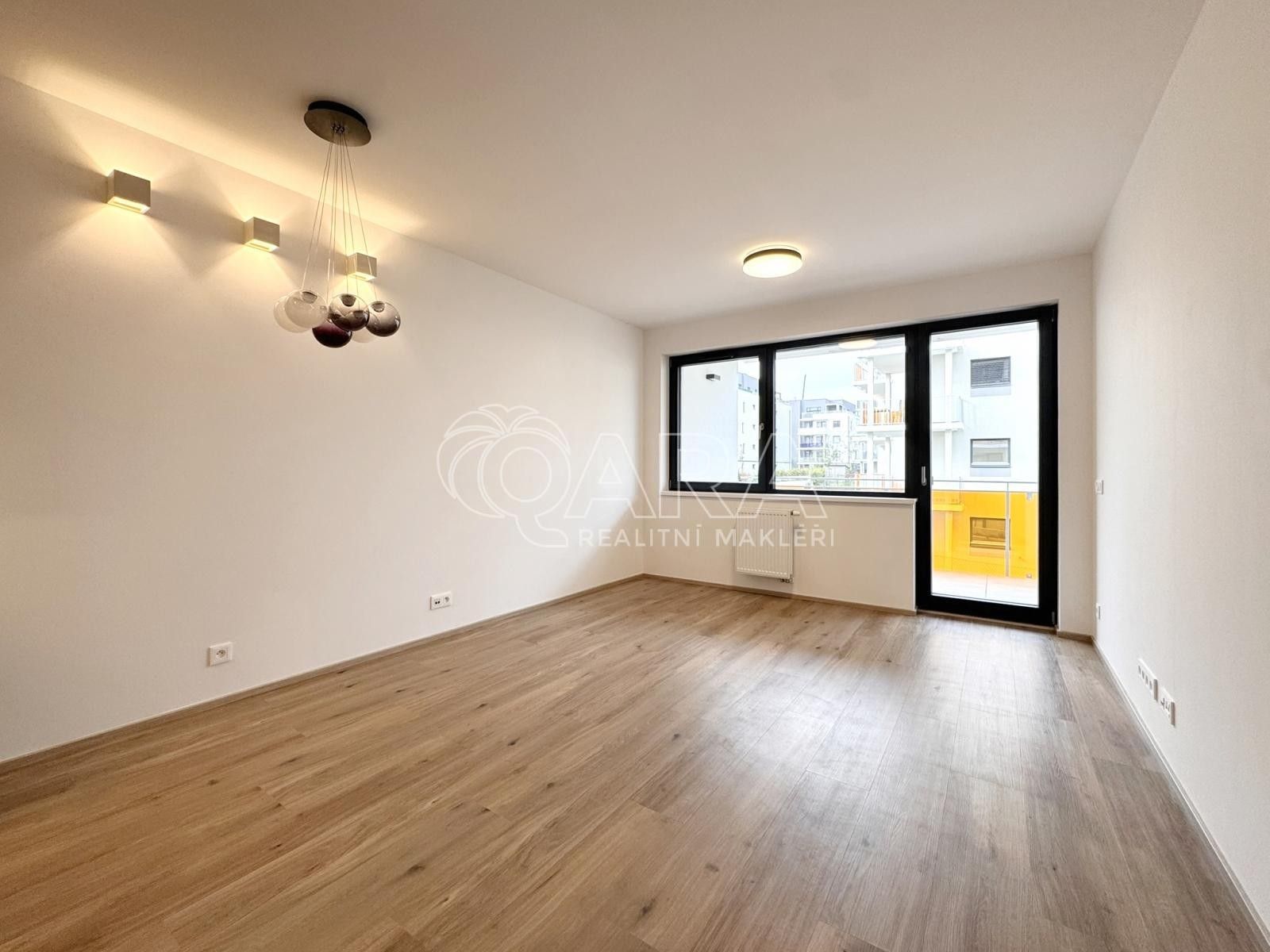 Byt 2+kk · 53 m² · Za Pískovnou, Praha Dolní Chabry - 3