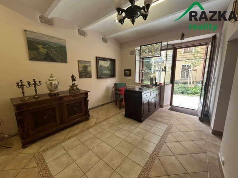 Obchodní prostory, Ruská, Mariánské Lázně, 20 m²