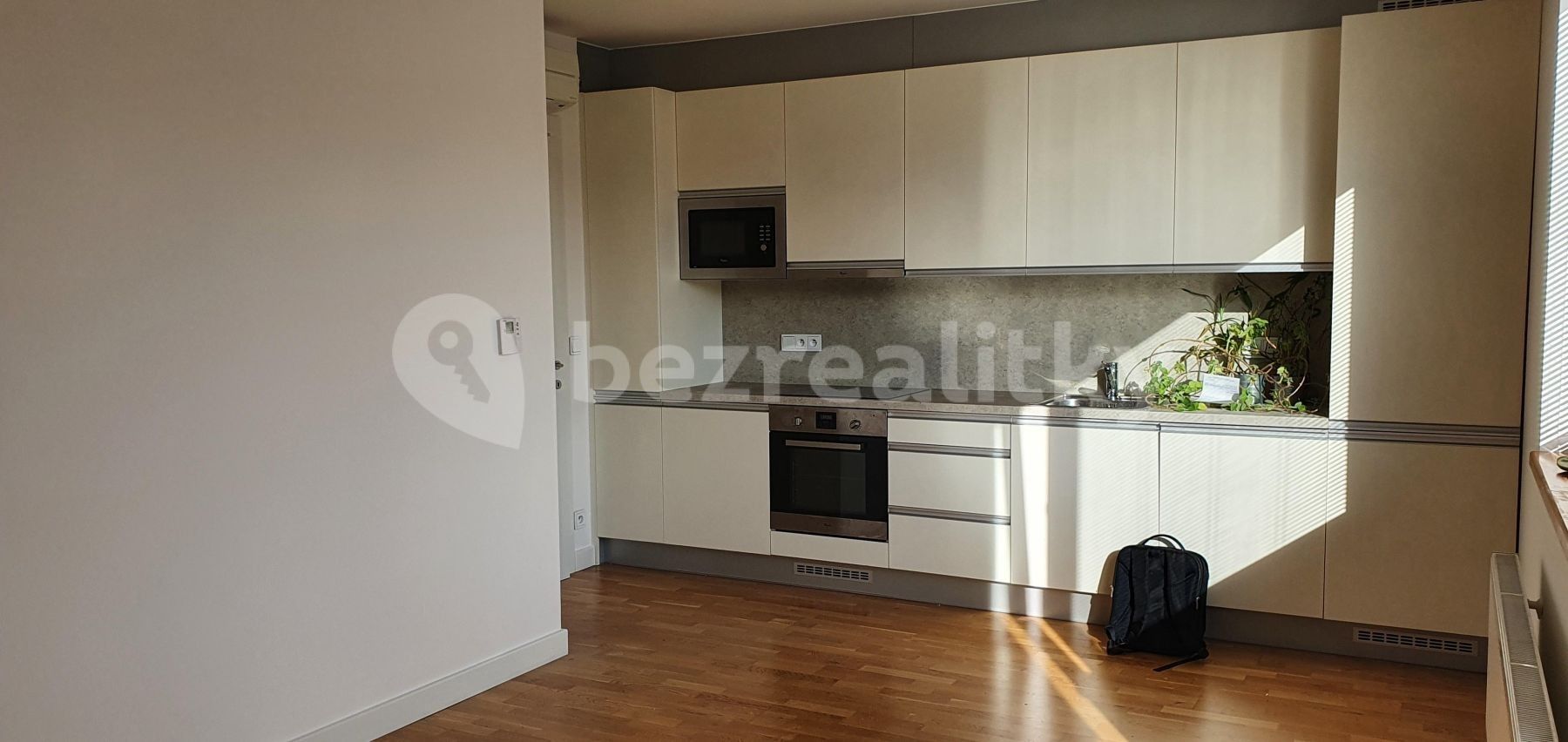 2+kk, Drahobejlova, Praha - Libeň, 70 m² - 2