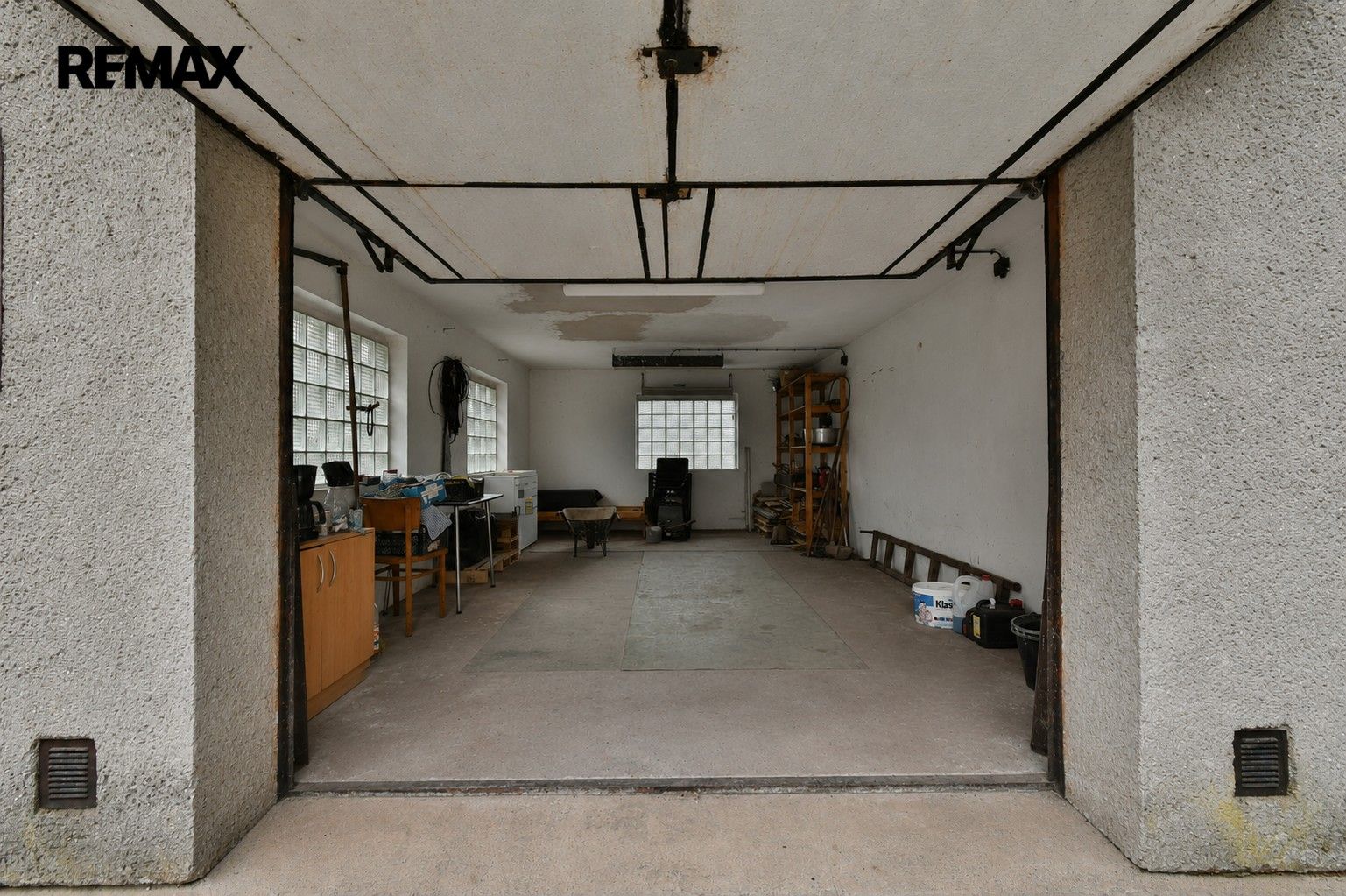 Garáže, Zlatá Olešnice, 30 m² - 2