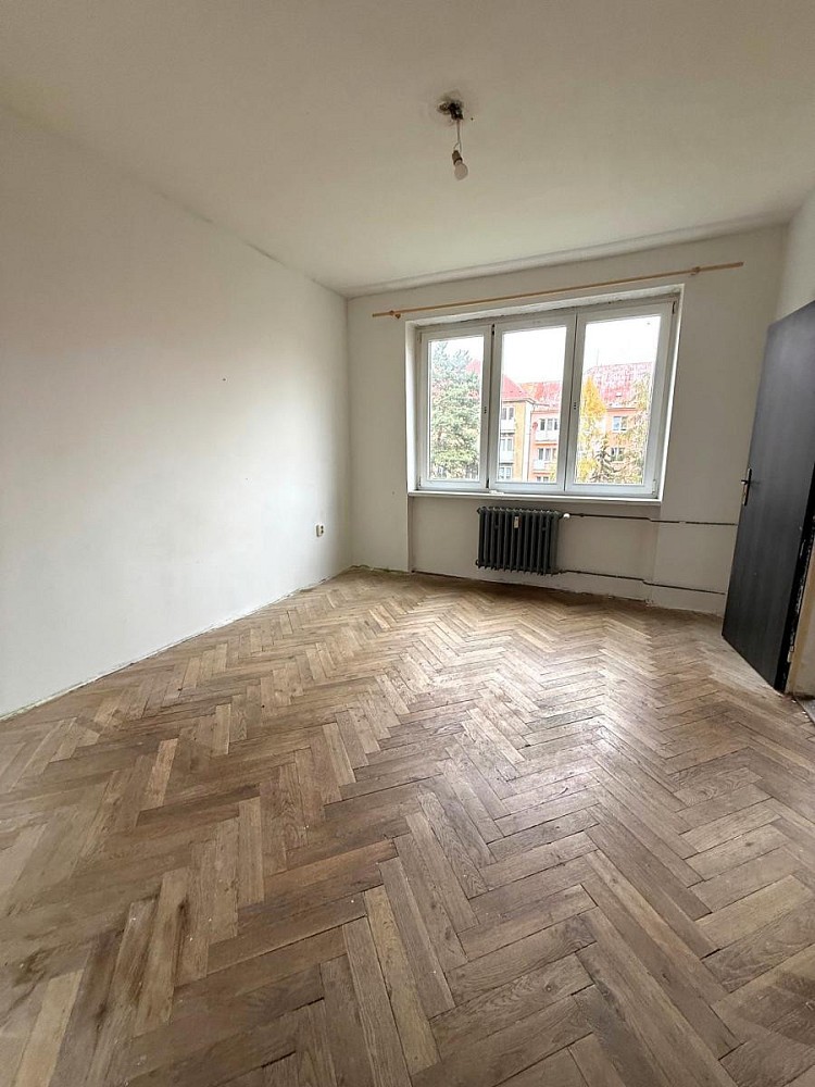 Pronájem byt 2+1 - K. H. Máchy, Jirkov, okres Chomutov, 52 m² - 2