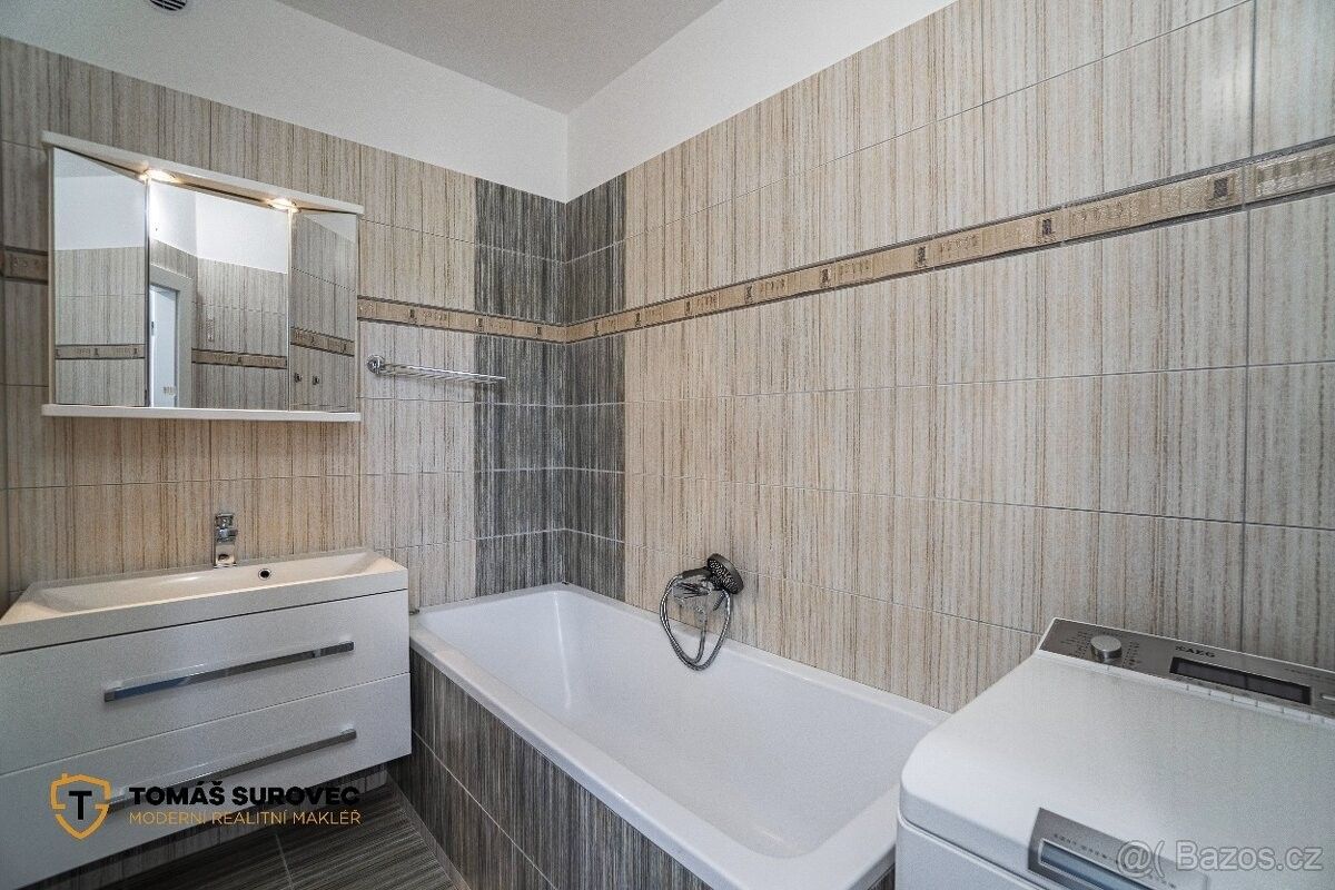 Byty, Otrokovice, 765 02