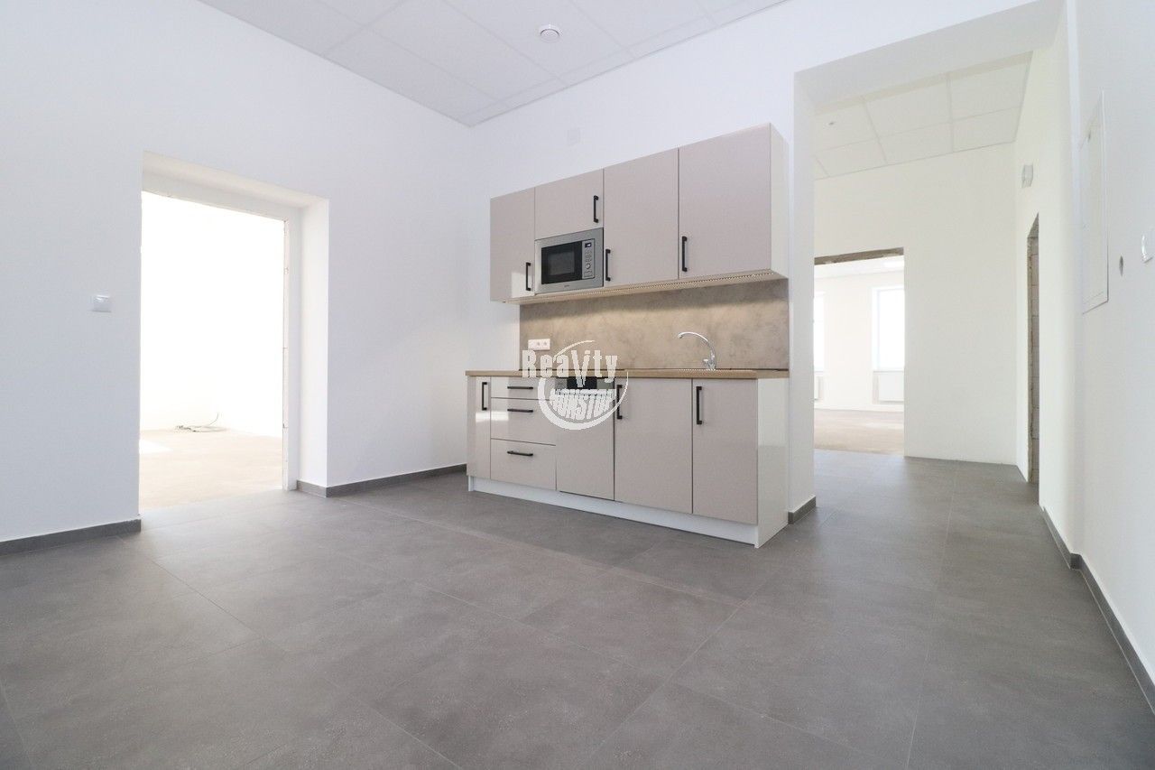 Kanceláře, Pávovská , Jihlava, 217 m² - 1