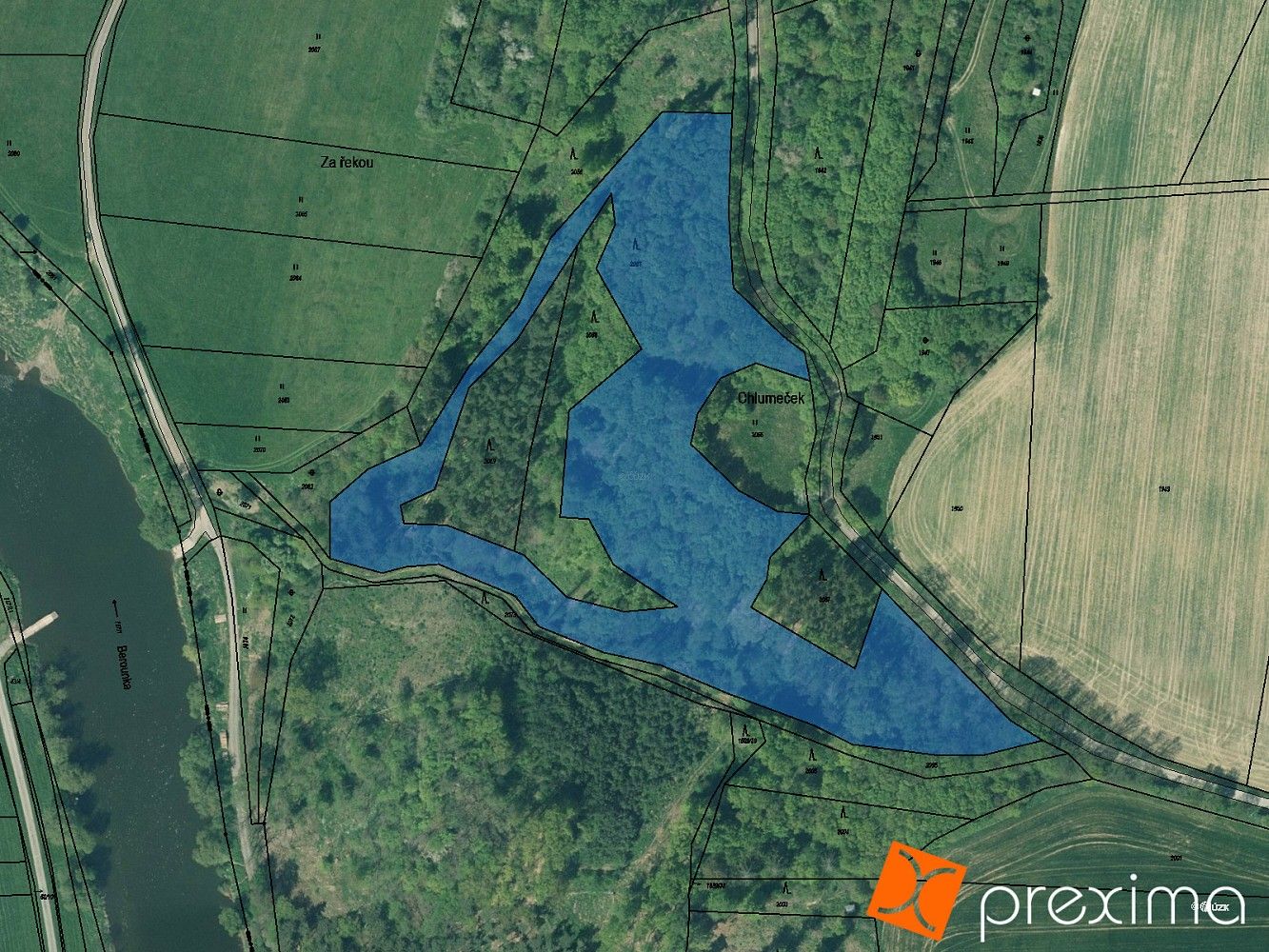 Les, 5 528 m²