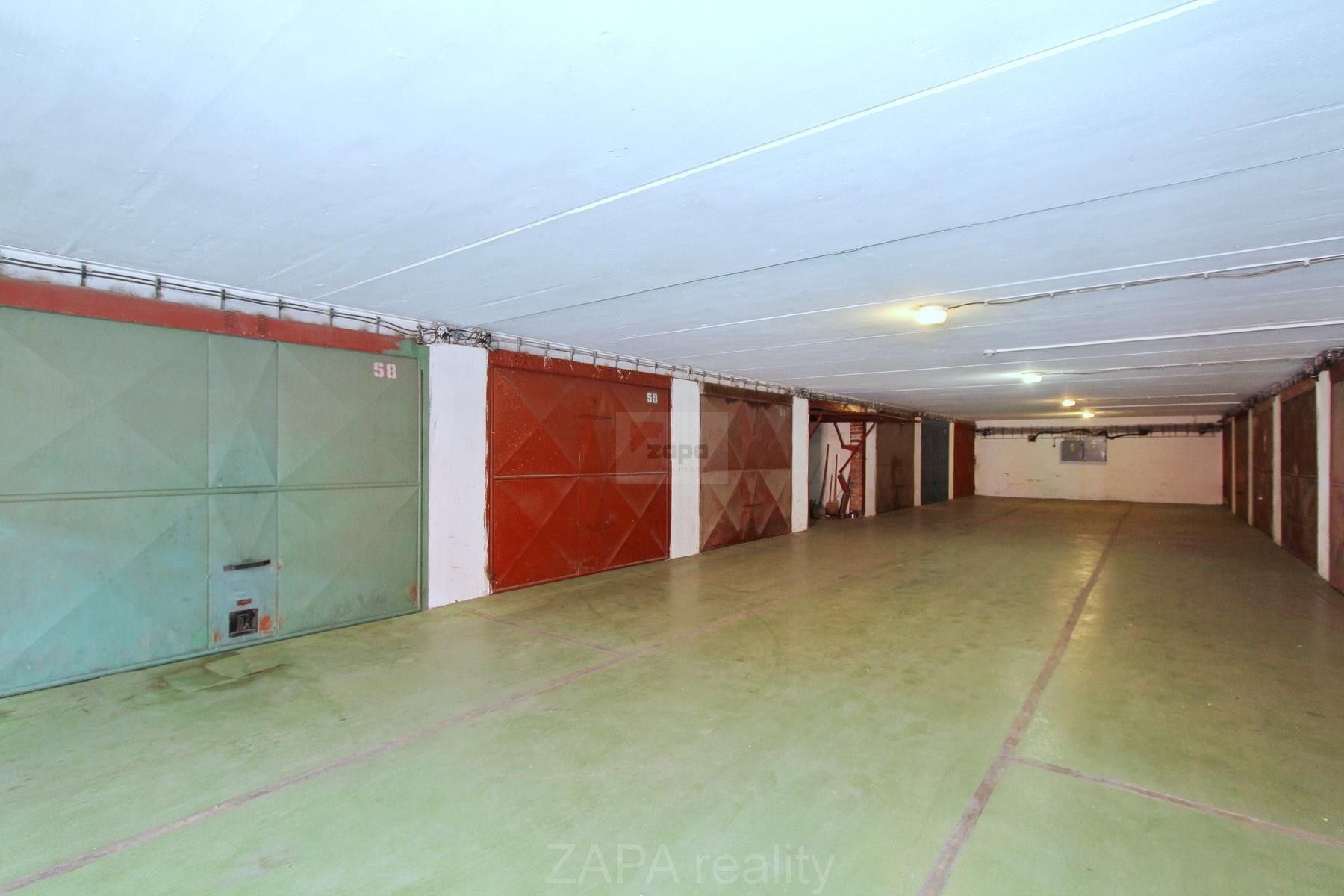 Garáž · 16 m² · Bellevue, Kladno - 3
