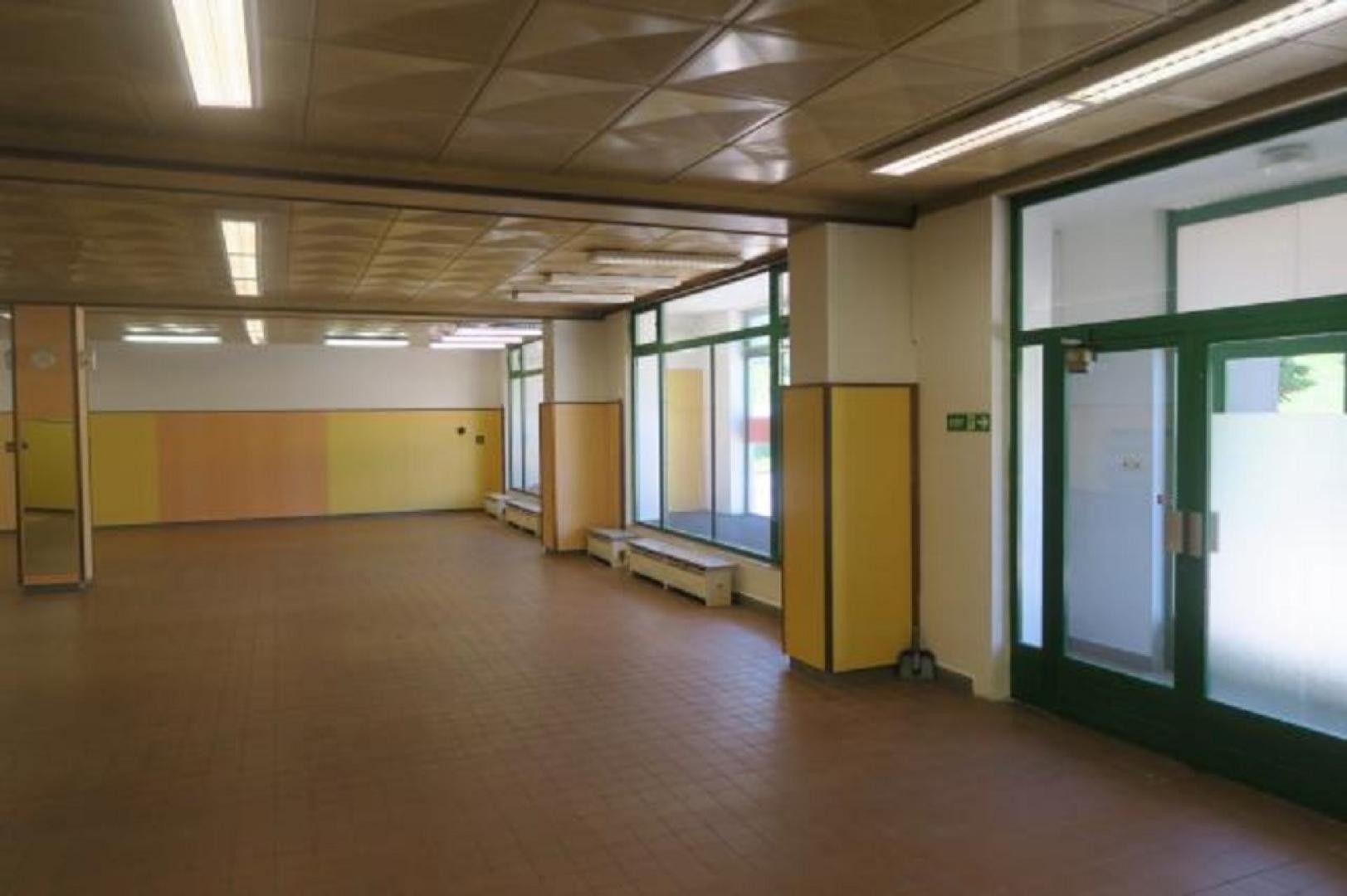 Obchodní prostory · 360 m² · Český Krumlov Plešivec - 4