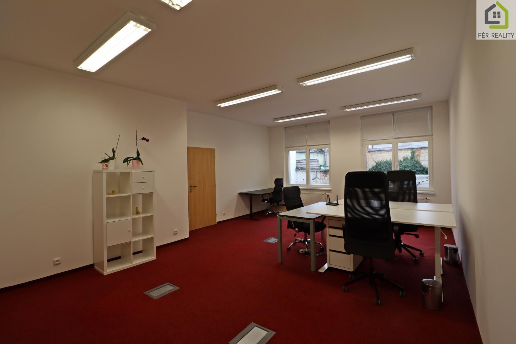 Pronájem kancelář - Náměstí Jana z Dražic, Roudnice nad Labem, 38 m²