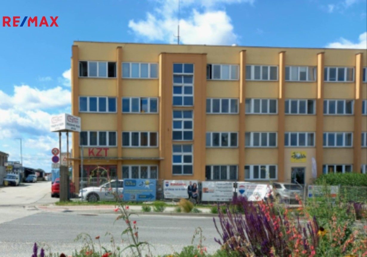 Sklady, Chýnovská, Tábor, 657 m²