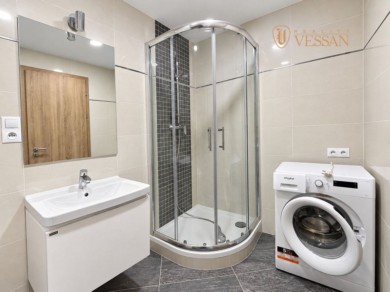 Prodej byt 1+kk - Praha - Horní Měcholupy, okres Praha 15, Hlavní město Praha, 31,4 m² - 5