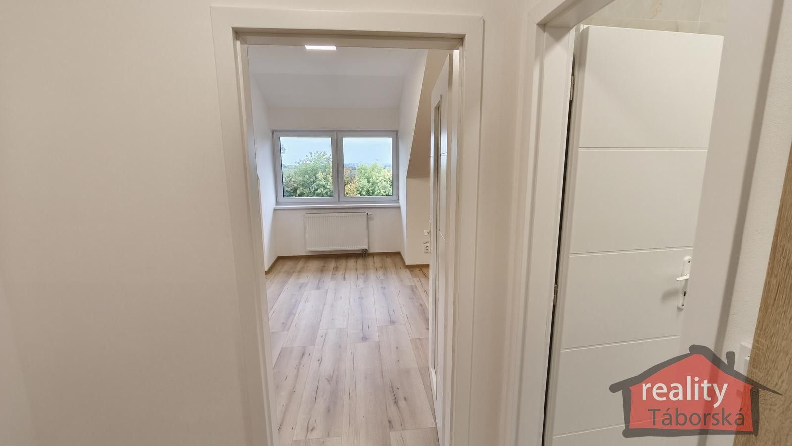 1+kk, Nupacká, Nupaky, 35 m² - 2
