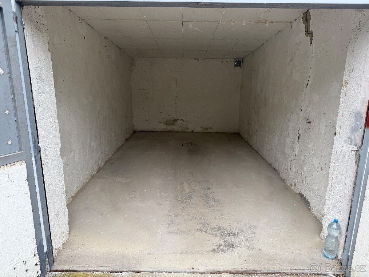 Pronájem garáž - Ostrava, 708 00