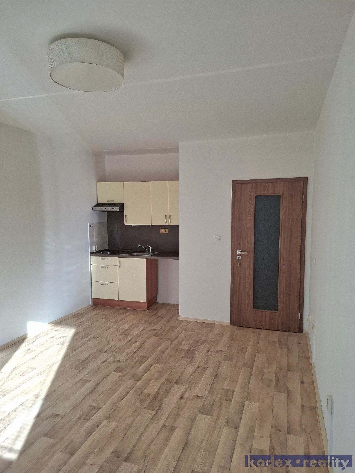 1+kk, Jana Masaryka, Hradec Králové, 35 m² - 1
