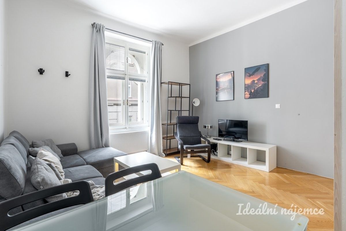 2+1, Krymská, Praha, 56 m² - 1