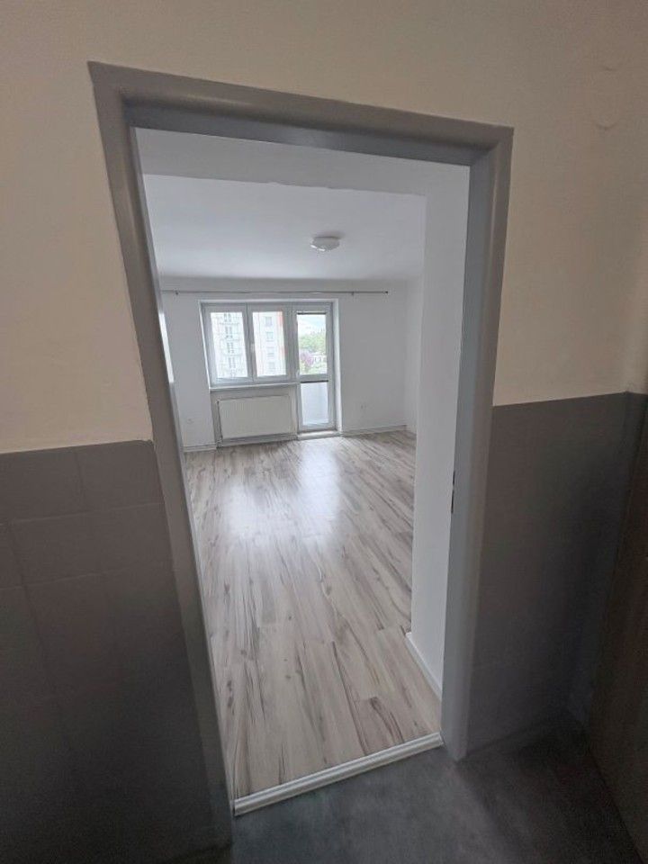 Byt 2+1 · 61 m² · Knappova, Jaroměř - 4